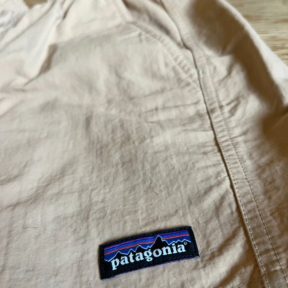 Women's Patagonia Baggies 5" Shorts Like New - Picture 4 of 4